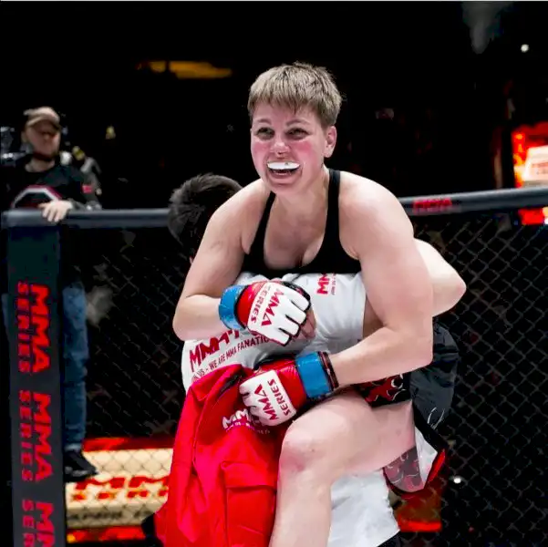 Проф ММА - победный дебют Влады Петровой на MMA Series 50 Проф ММА - победный дебют Влады Петровой на MMA Series 50